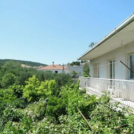 Rosa Apartment *