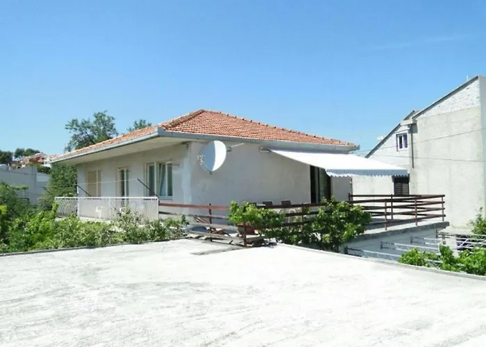 Rosa Apartment *